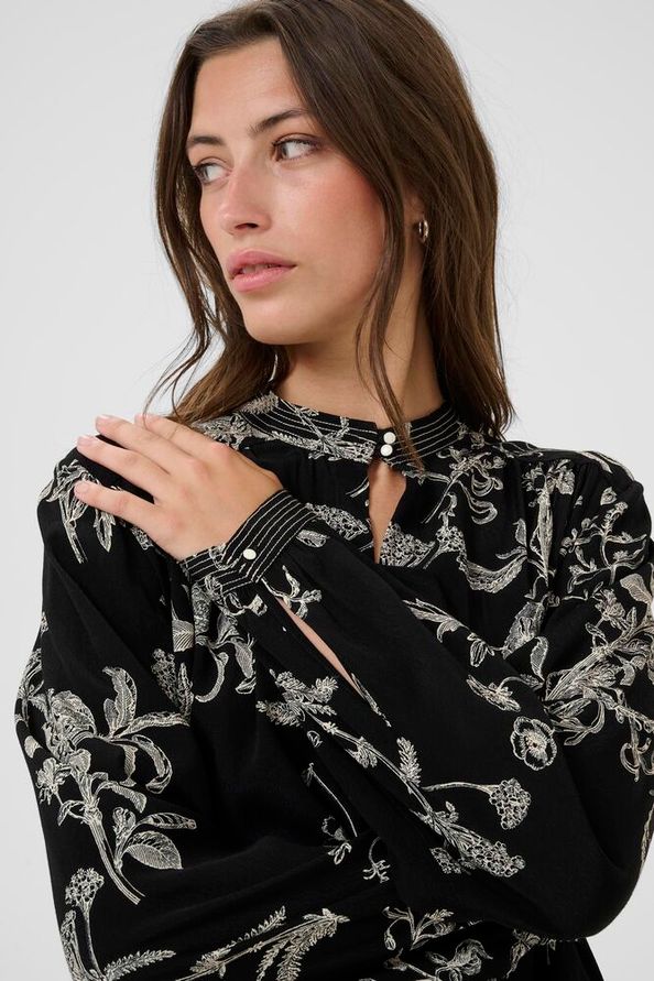 ShiromaPW blouse