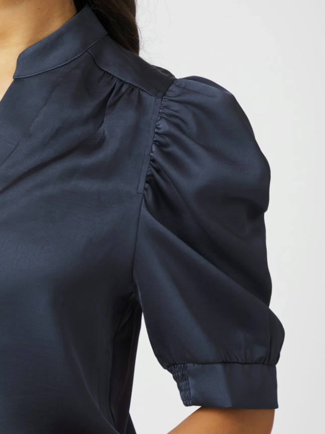 Roella Heavy Sateen Blouse