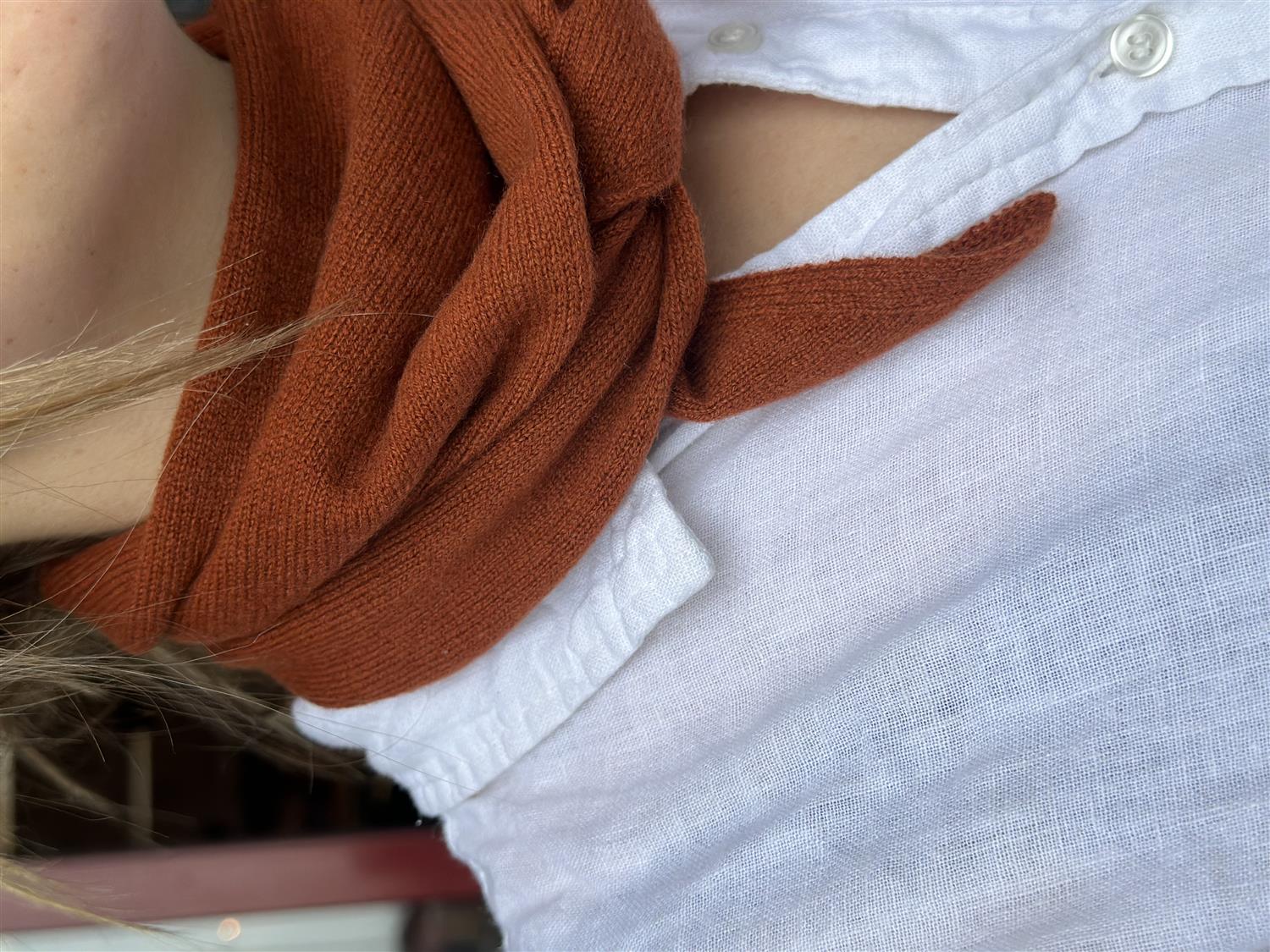 Rose scarf