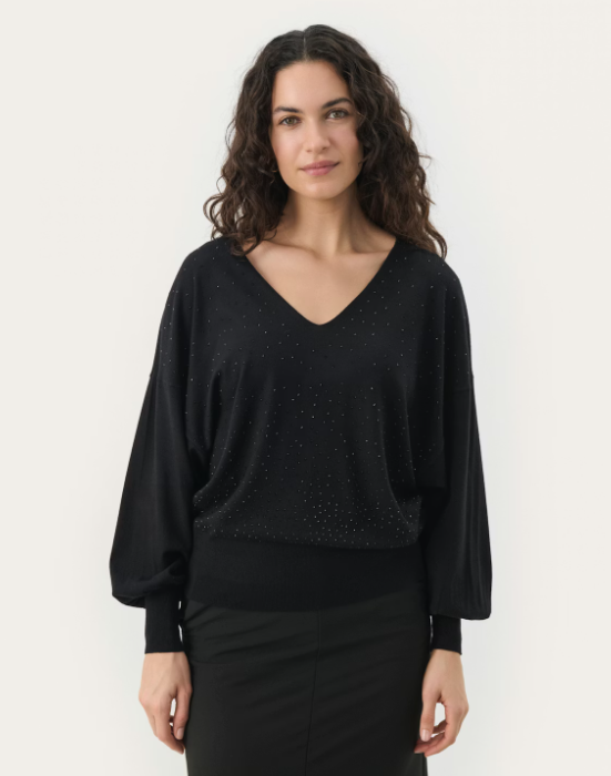 MaceaPW sweater