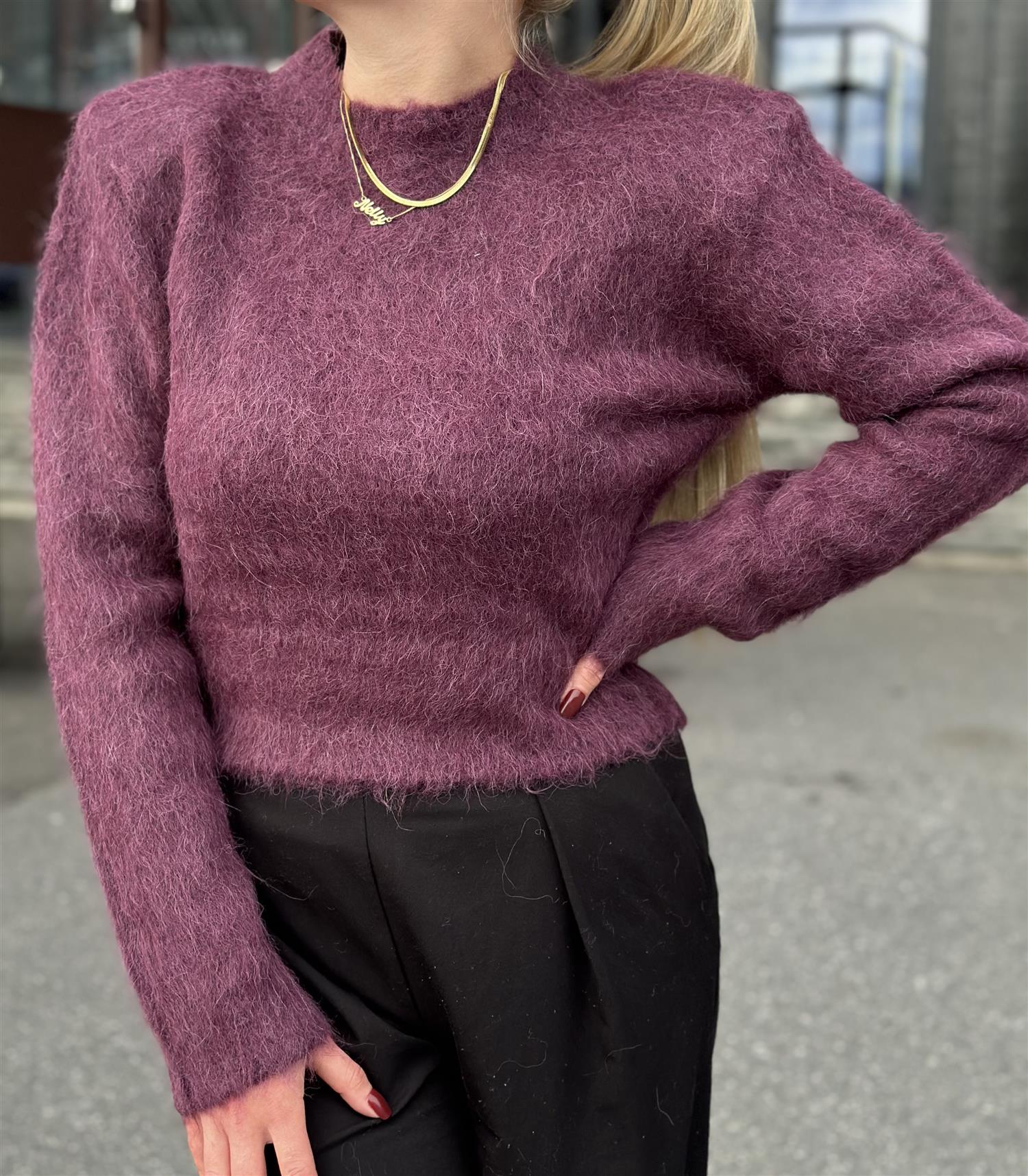 Hairy knit fitted sweater