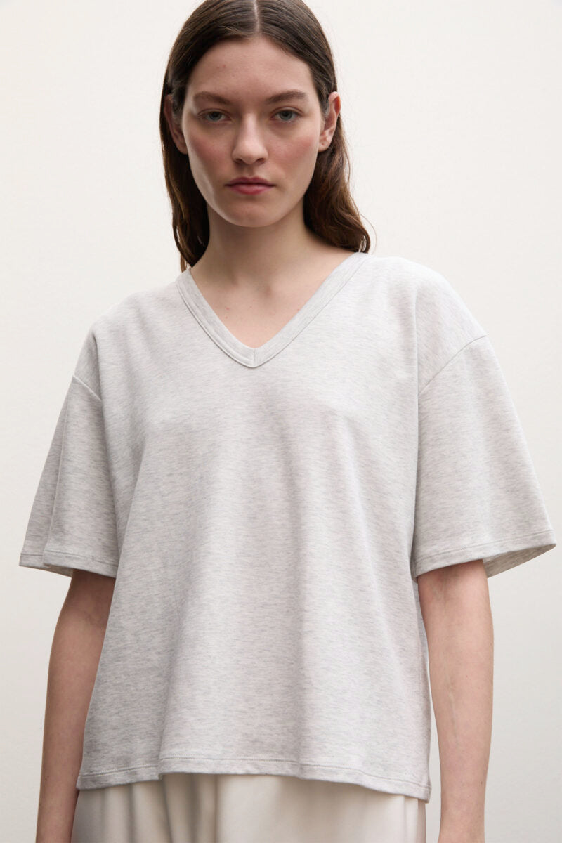 Boxy V-neck tee
