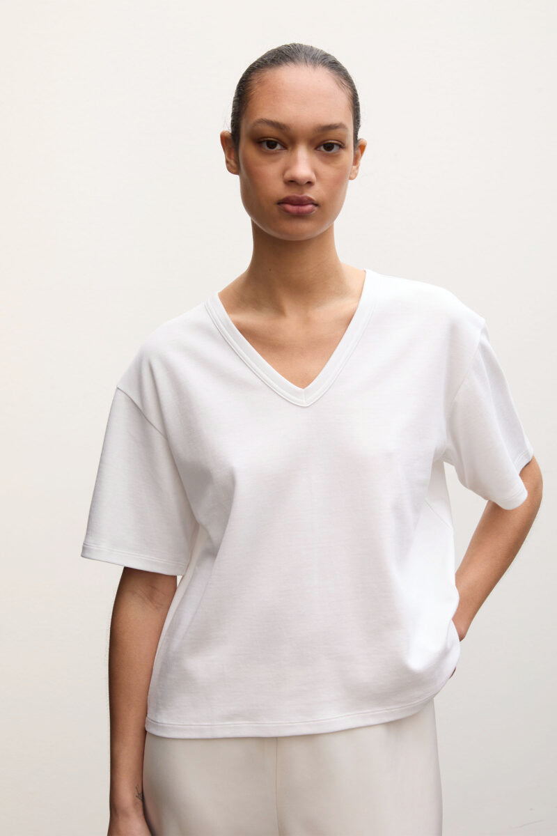 Boxy V-neck tee