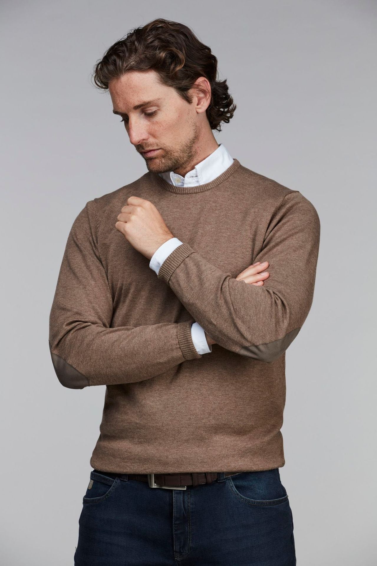 Crewneck sweater alcantara e-patch