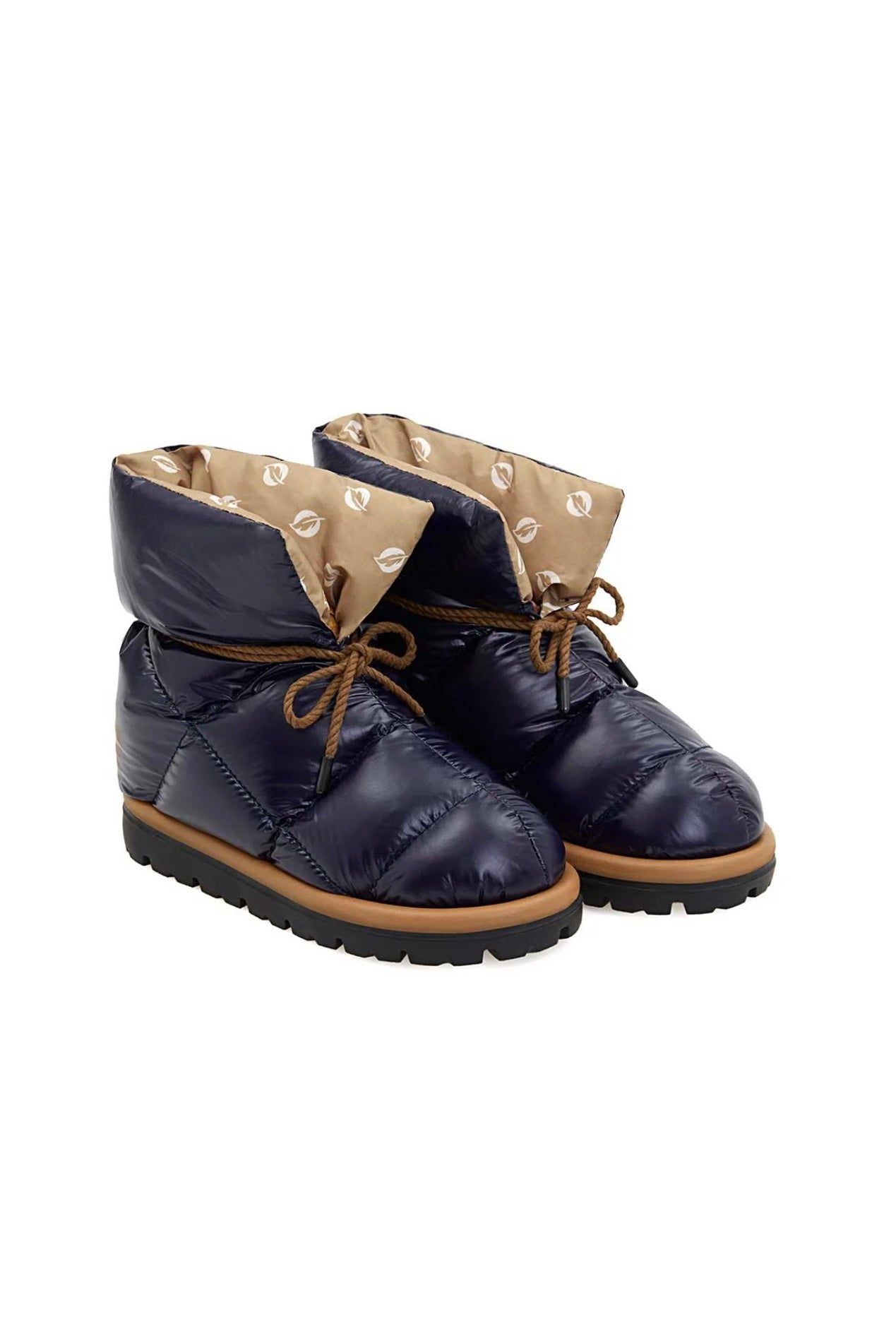 Shiny navy pillow boots
