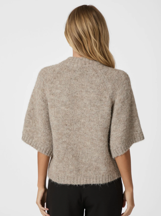 Benuta Fluffy Knit Cardigan beige