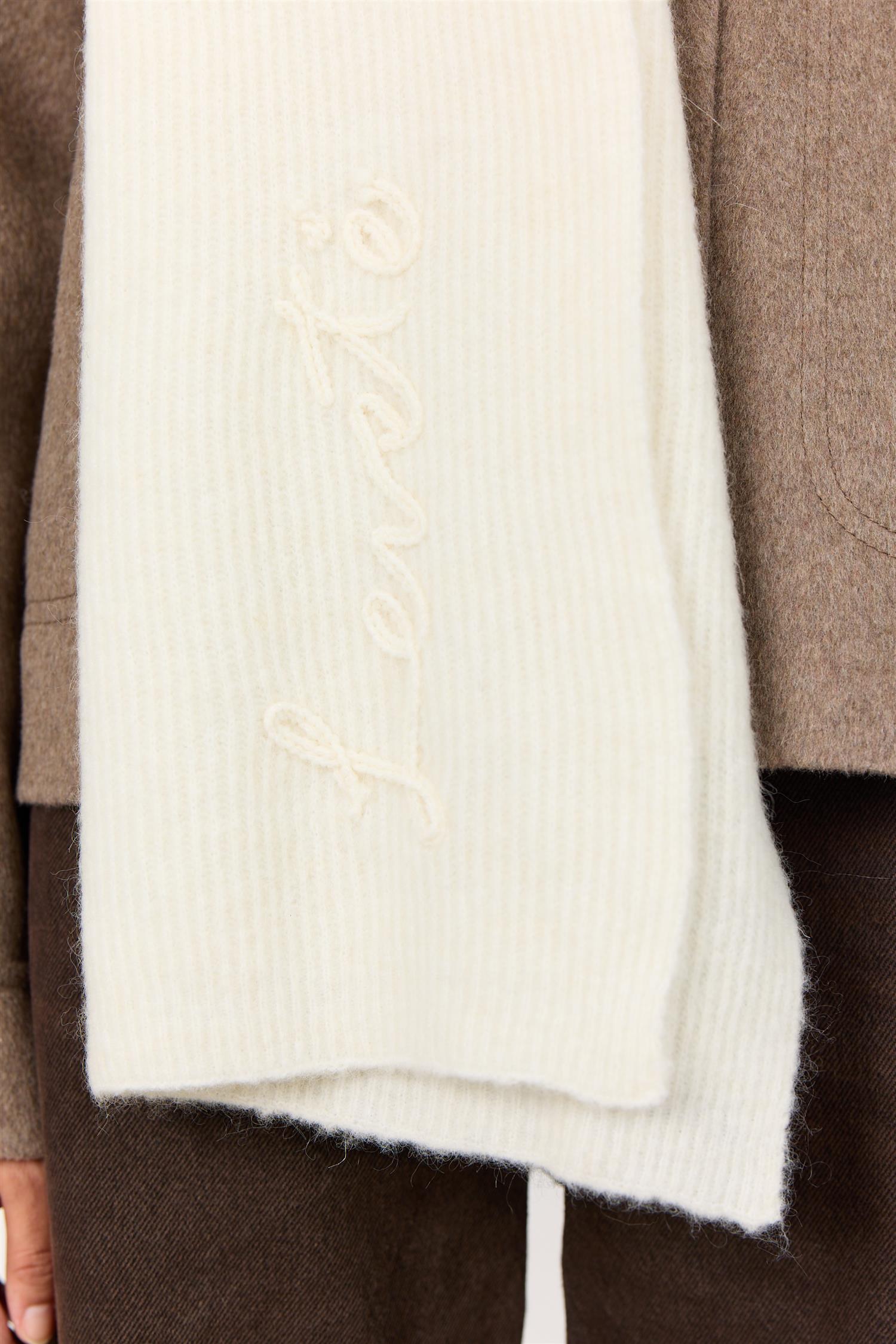 Lr-Malthe 2 scarf