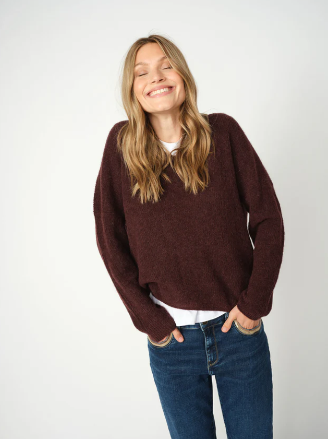MMThora V-neck Knit
