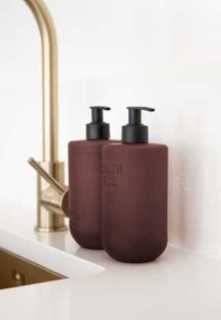 Black Oud & Saffron - Hand & Body Wash 400ml