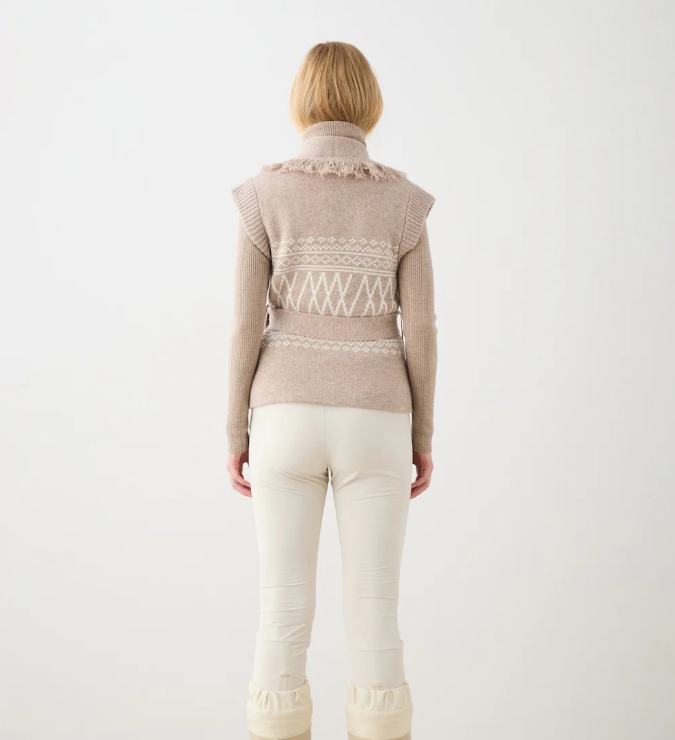 Setesdal vest women