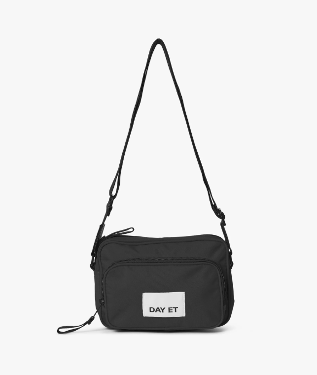 Day Gweneth RE-S CB boxy