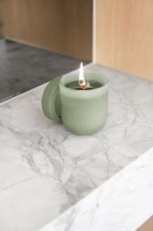 Amber & Freesia - Scented Candle 250g